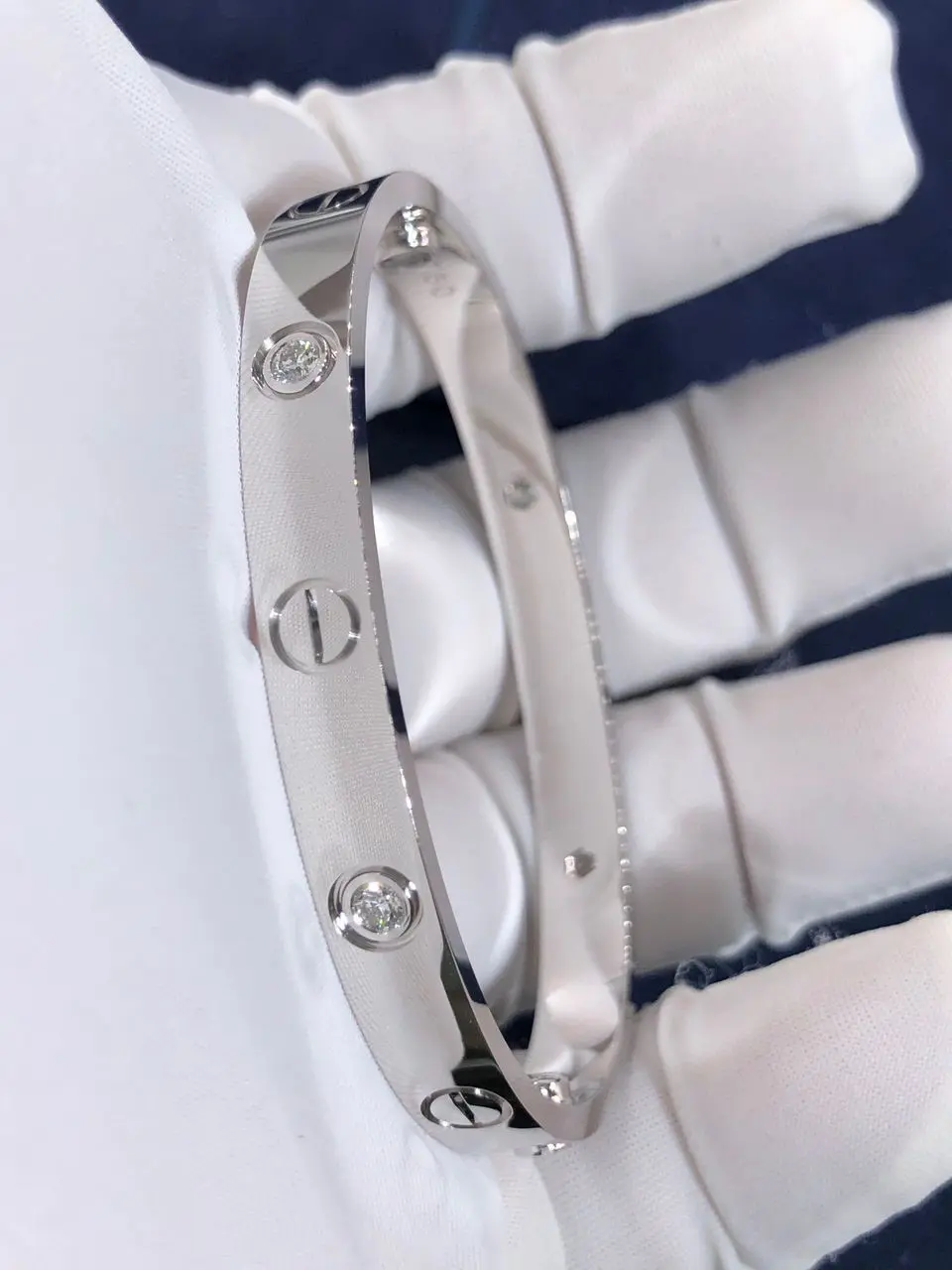 cartier love bracelet sapphire｜TikTok Search