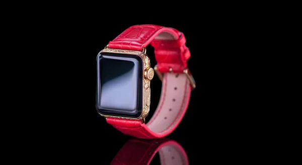 24k gouden Apple Watch 7 gravure rode croco band e1658425076761