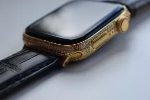 Luxury Apple Watch 27 24k-gwargwadon-apple-allon-7-tare da-swarovski-da-baƙar-crocodile1