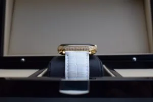 Luxury Apple Watch 13 agogon apple 24k na zinari 8 tare da lu'u-lu'u