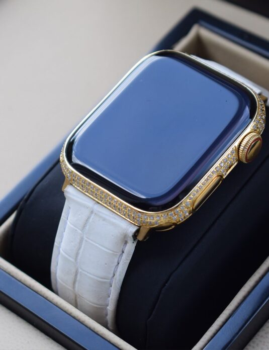 24k gold apple watch 8 with diamonds swarovski strap crocodile