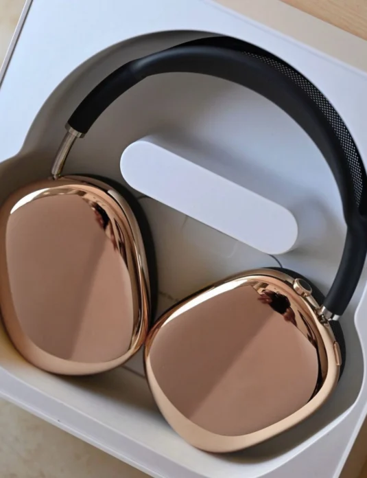 Air pods max 第2世代　ゴールド 24K Gold Apple AirPods Max 2 Starlight – Ultimate Luxury Finish