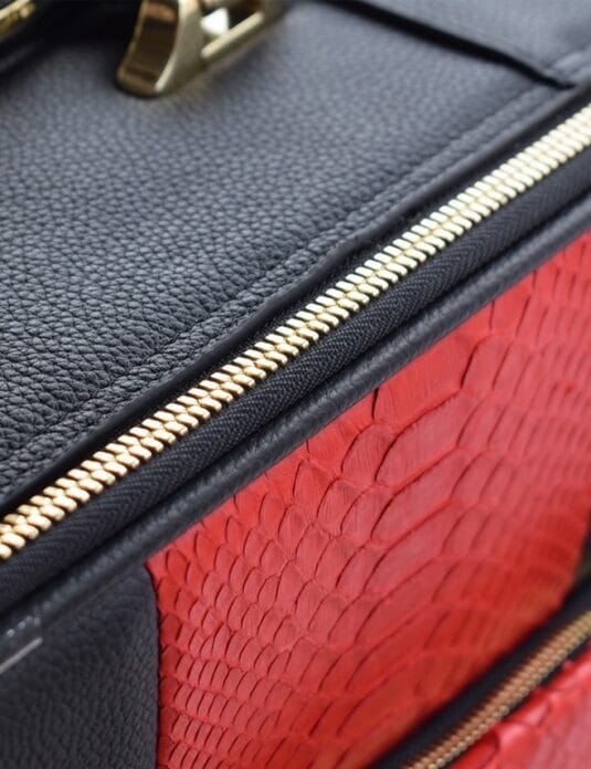 BLACK LEATHER CUSTOM SUITCASE CLOSE
