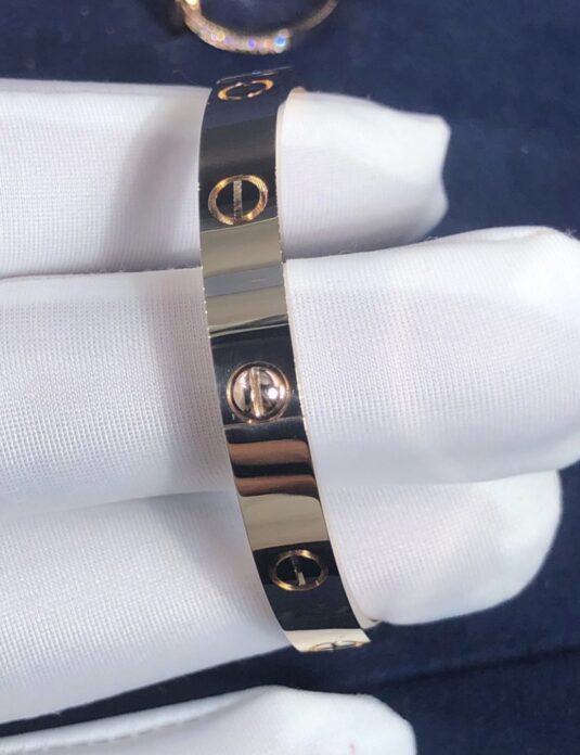 D6DB3B8A 84B5 4D9E 9B0C D90C98F0CE75