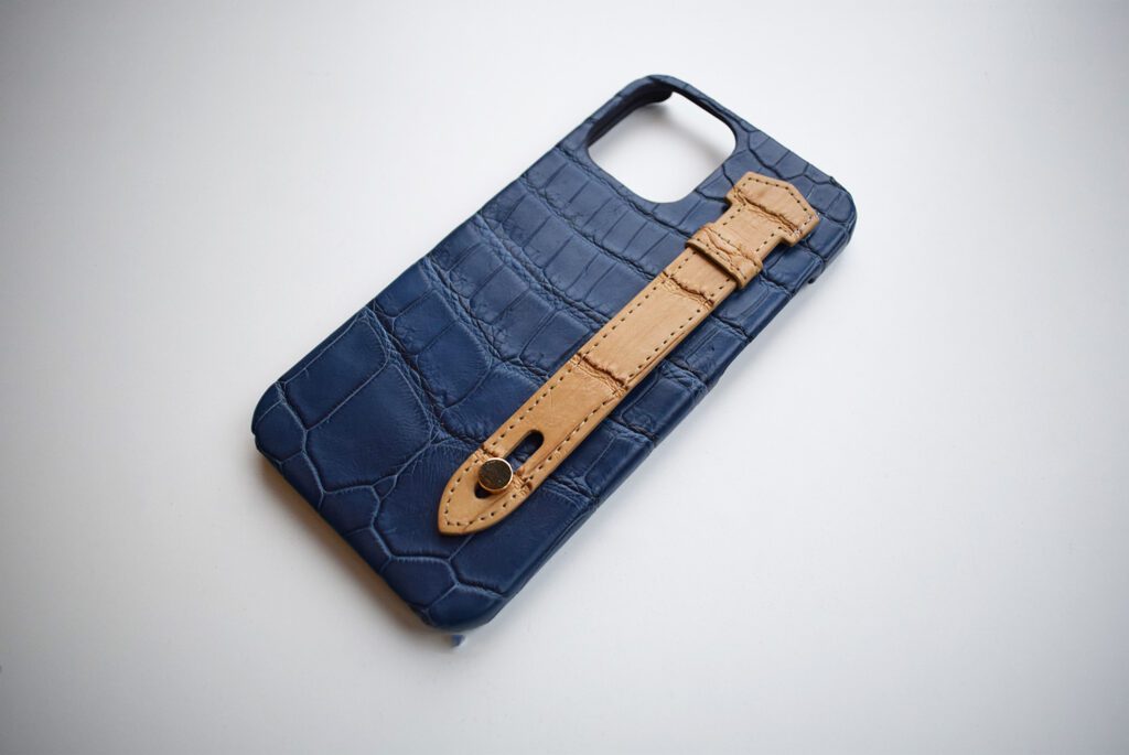 dark blue crocodile iphone case 14 pro max with strap