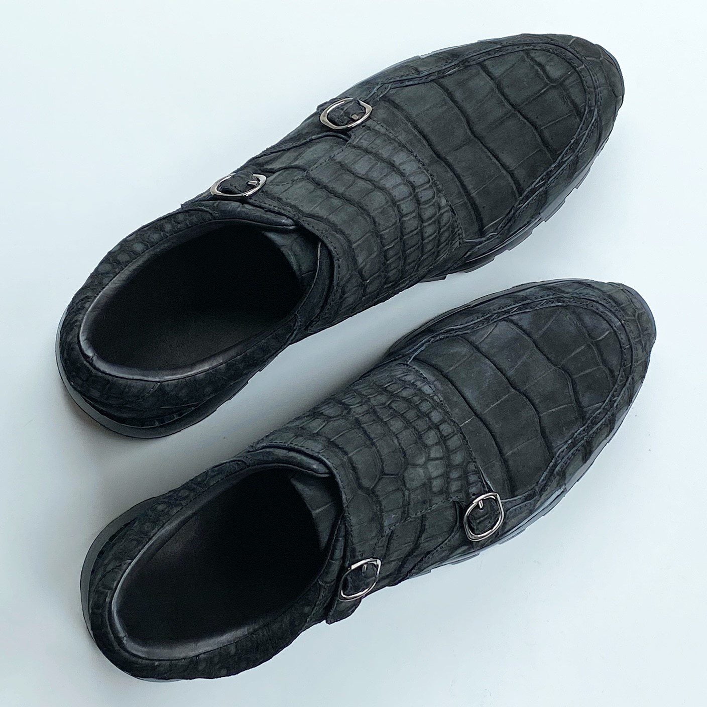 ワニ革の靴   デザイン