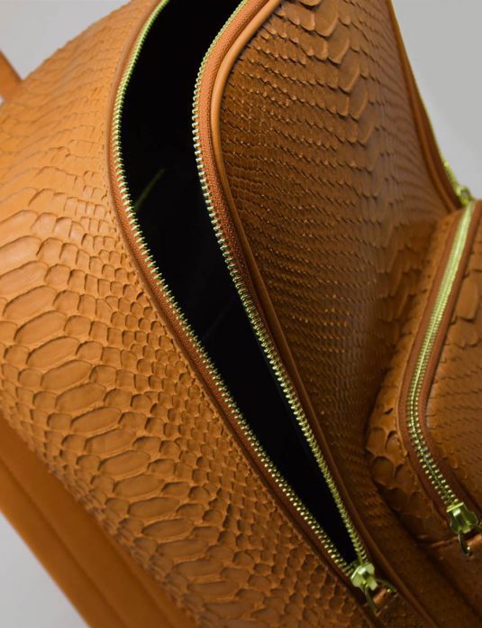 echter Python-Rucksack