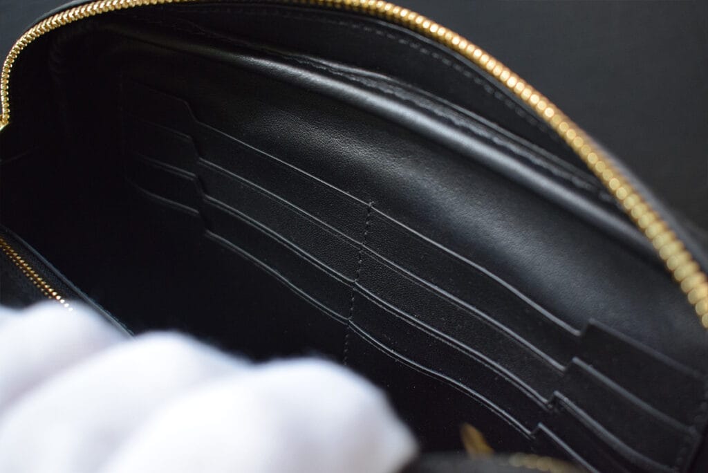 حقيبة داخلية من جلد التمساح النوبوك